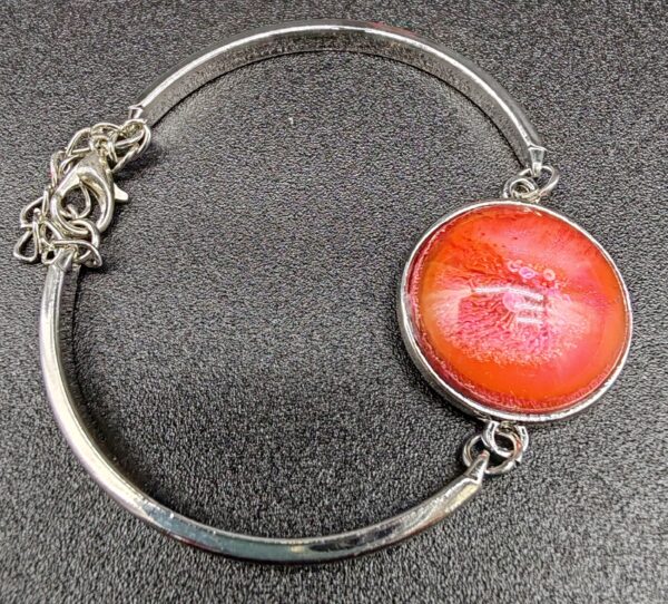 bracelet-résine-epoxy-rouge-argenté