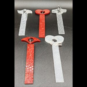 kit-lecture-bloque-page-marque-page-coeur-patte-trèfle-géo-feuille-reptile-résine-epoxy-rouge-blanc-cristal-perle