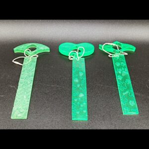 kit-lecture-bloque-page-marque-page-coeur-patte-géo-feuille-résine-epoxy-vert