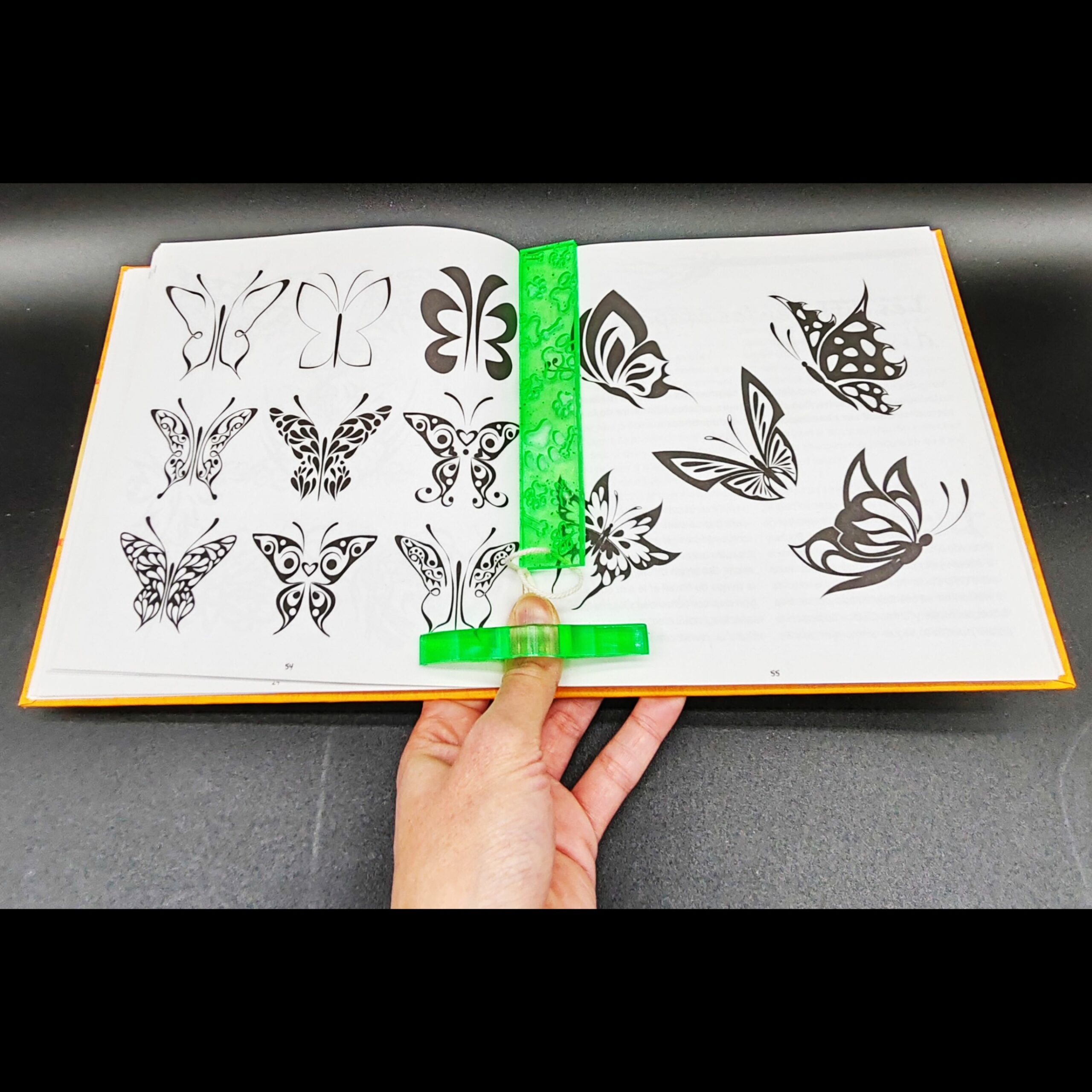 kit-lecture-bloque-page-marque-page-coeur-patte-géo-feuille-résine-epoxy-vert-utilisation