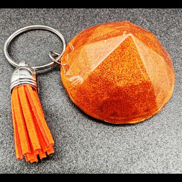 porte-clé-diamant-résine-epoxy-rouge-cuivré-pompon-rouge